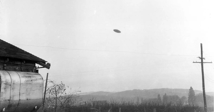 Fortunately for UFO believers, official report leaves plenty to the imagination