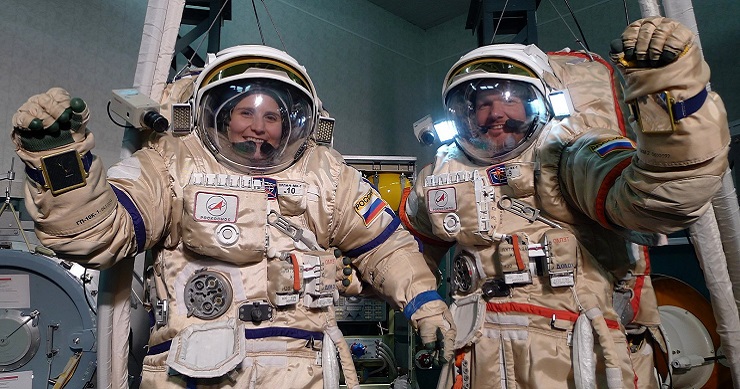 Watch 2 Russian cosmonauts spacewalk outside the International Space Station today